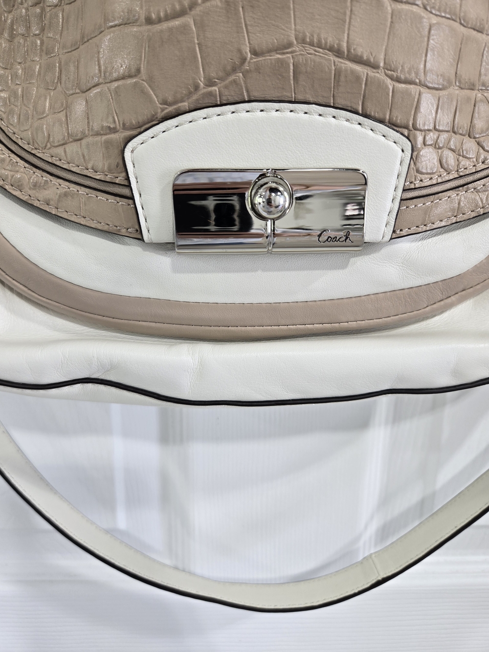 Coach Beige & White Croc-Embossed Leather Shoulder Bag - Picture 3 of 10